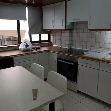 Luxury Living Big House 公寓 *